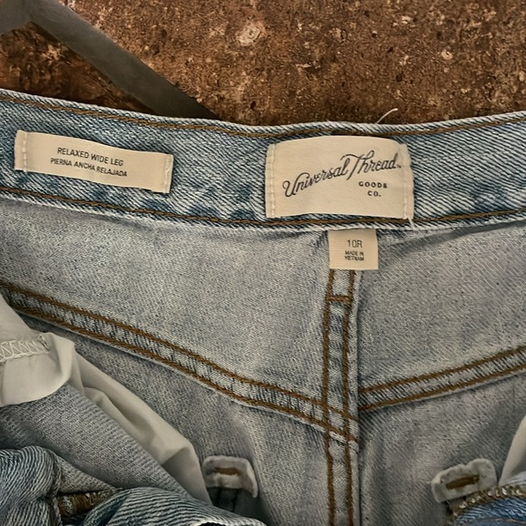 Universal Threads light wash jeans relaxed wide leg denim size 10R - Picture 4 of 6